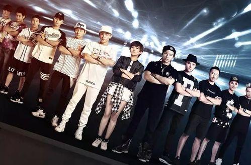 街舞成人跳街舞视频,成人街舞风采展示